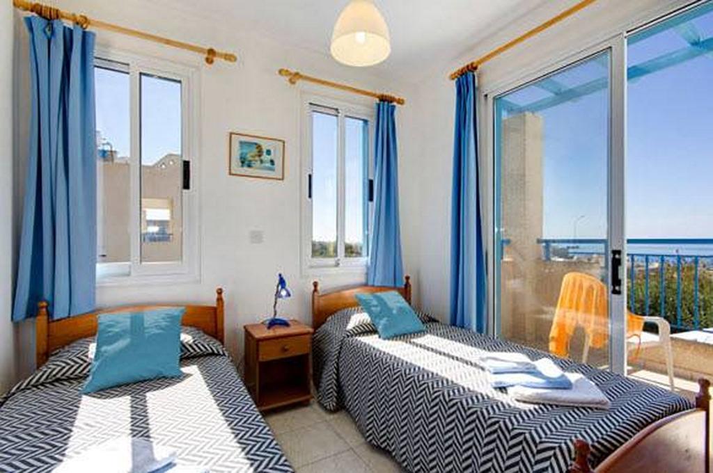 Philippos Paphos Villas - Villa 3 Eksteriør bilde