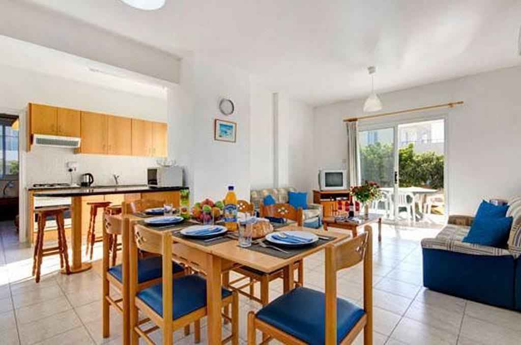 Philippos Paphos Villas - Villa 3 Eksteriør bilde